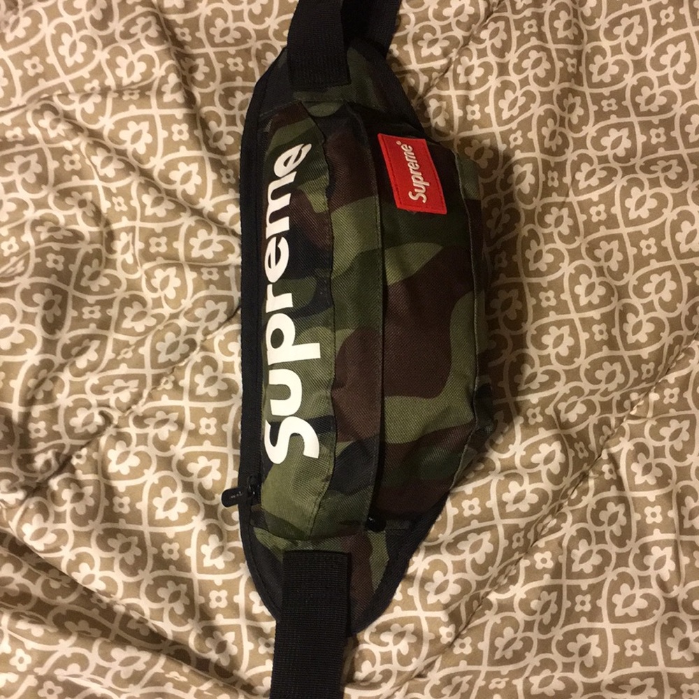 🔥🔥⚡️Camo Supreme Original Fanny Pack 🌪🌪🌪